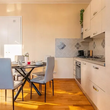 Garibaldi Home, Comfortable For 6 Guests