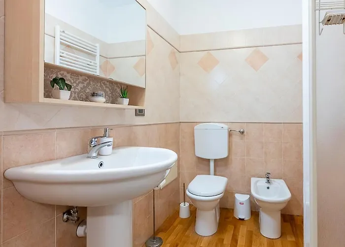 Apartment Garibaldi Home, Comfortable For 6 Guests *