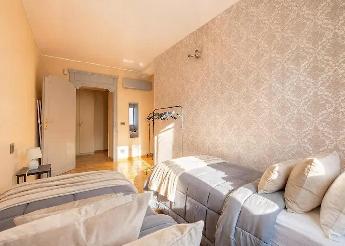 Garibaldi Home, Comfortable For 6 Guests Turin